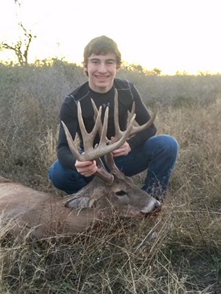 whitetailbuck4.jpg
